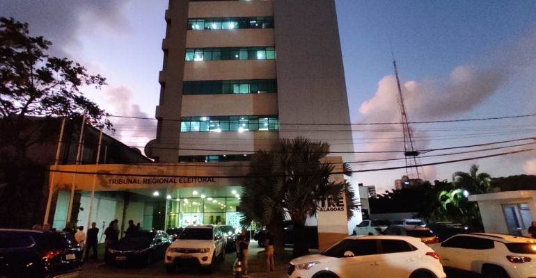 Feriado altera funcionamento da Justiça Eleitoral nesta sexta-feira (11) —  Tribunal Regional Eleitoral de Alagoas