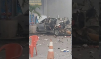 Carro explode em posto de combustíveis em Cruz das Almas