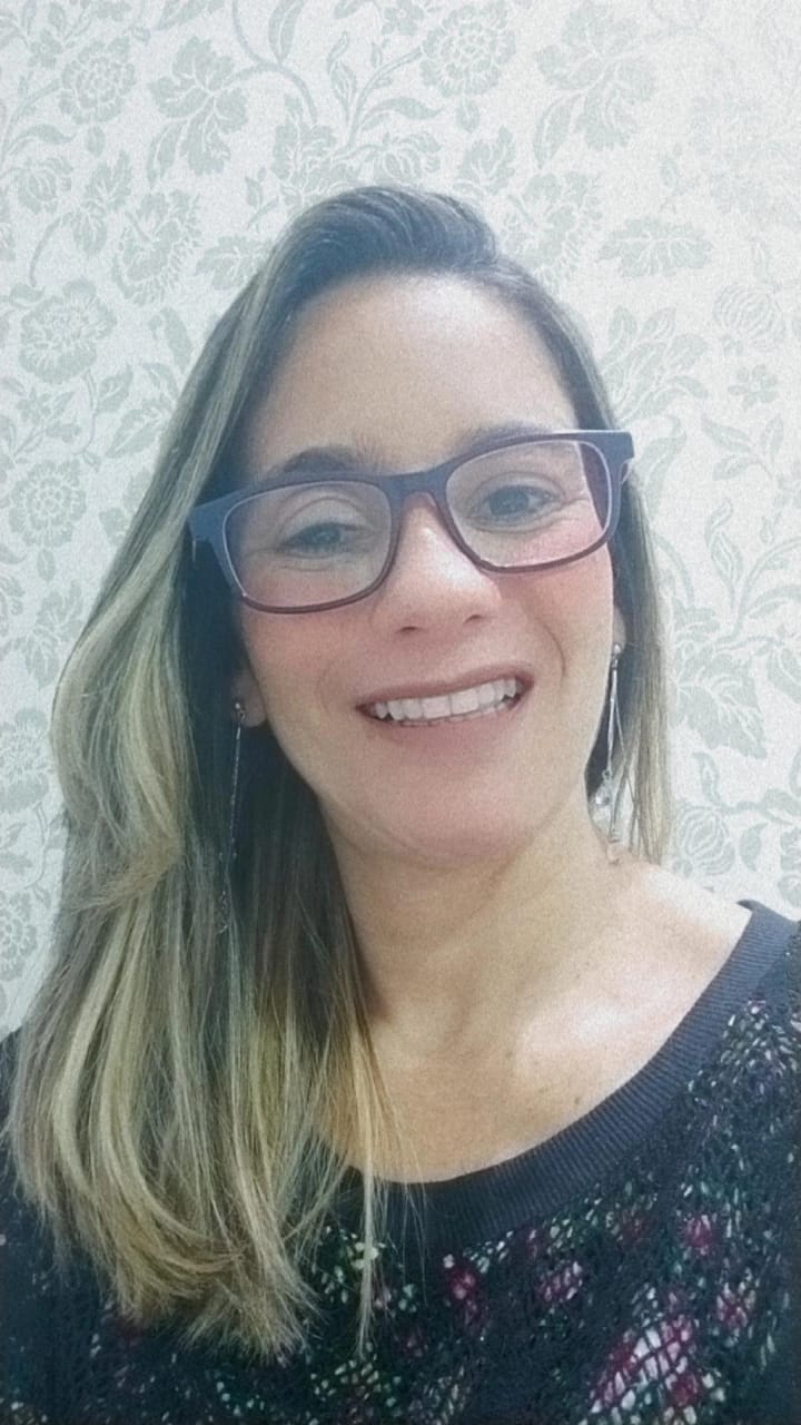 A professora Alynne Acioli, psicóloga da Universidade Estadual de Ciências da Saúde de Alagoas (Uncisal)